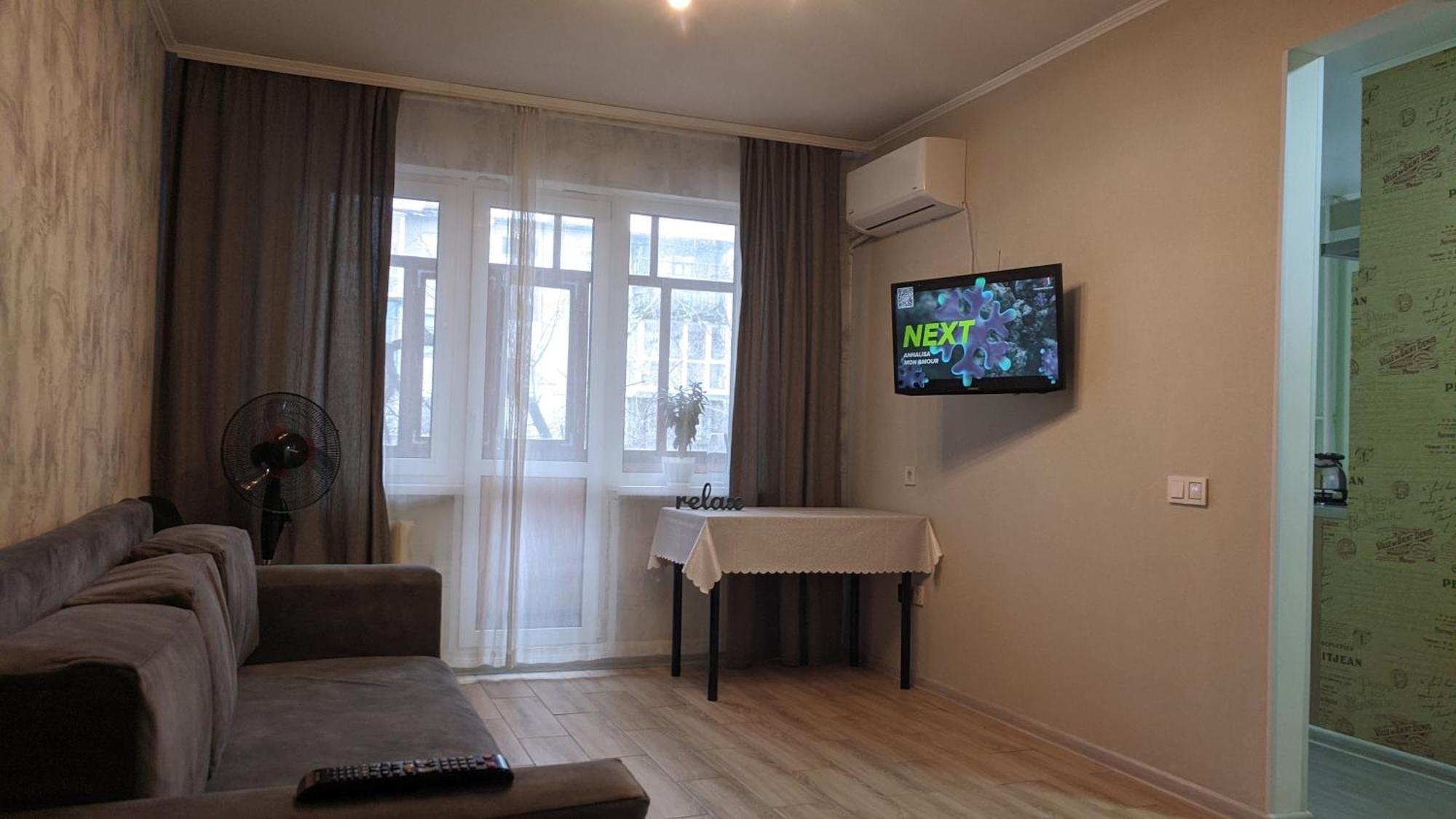 Apartment Near City Center On Peremohy Avenue 46 Tsjernihiv Buitenkant foto